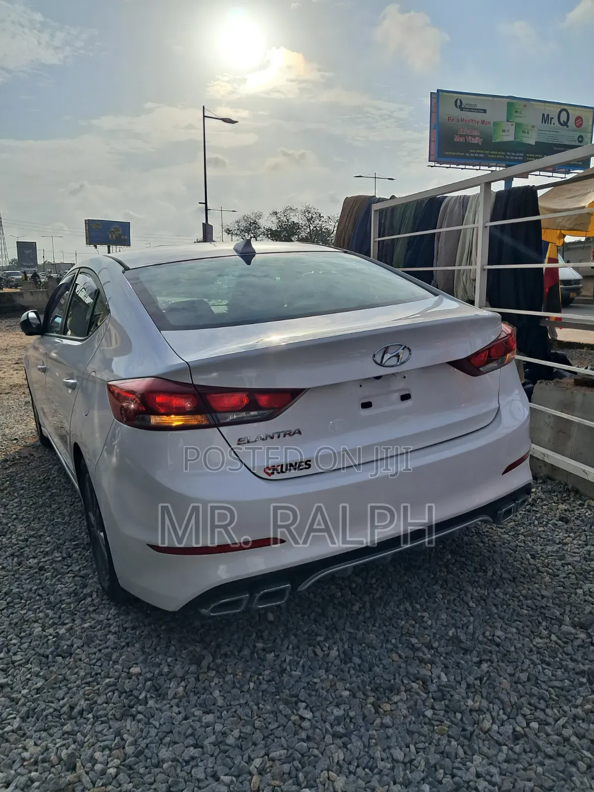 Hyundai Elantra Limited Sedan FWD (2.0L 4cyl 6A) 2017 White