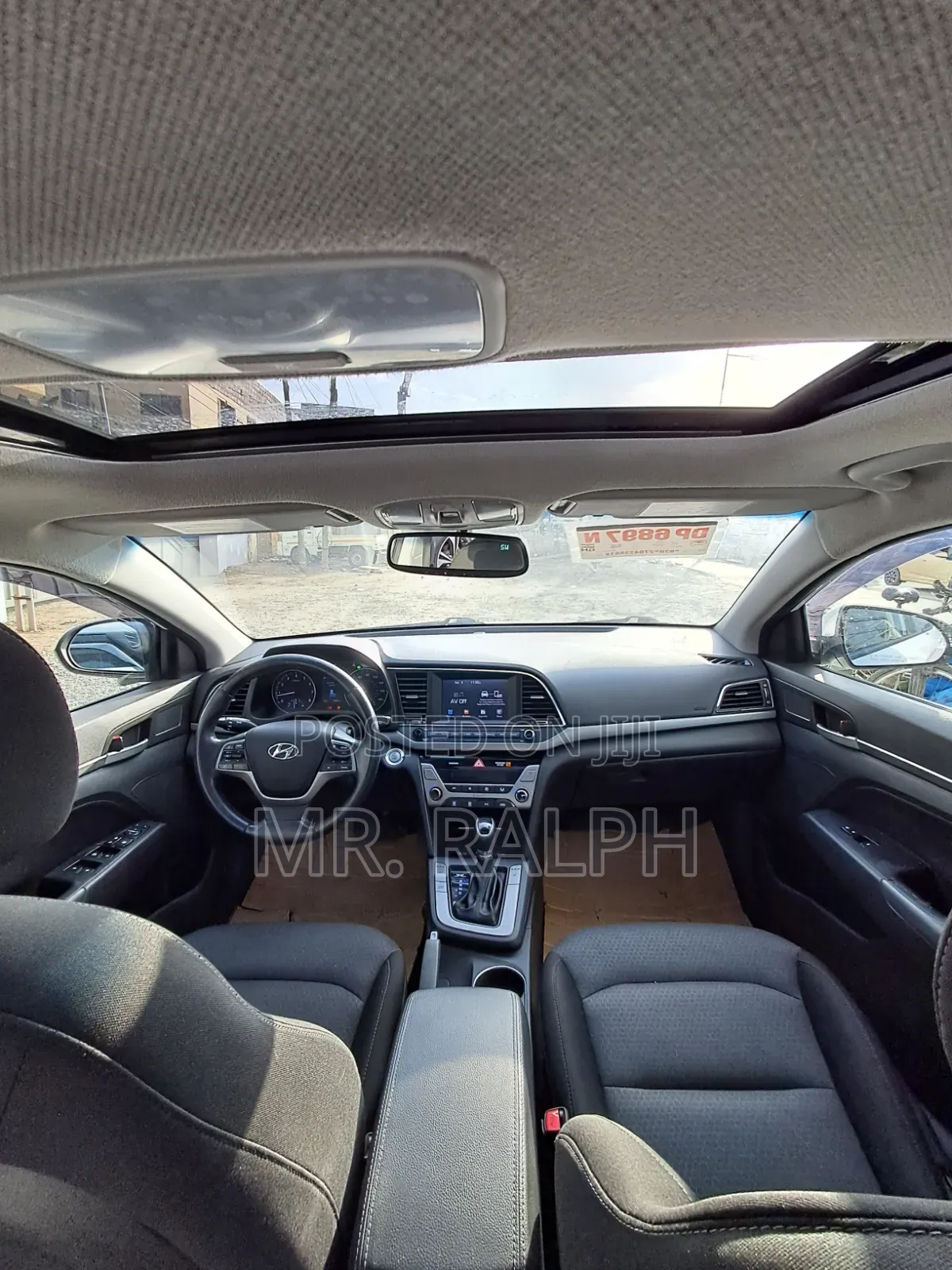 Hyundai Elantra Limited Sedan FWD (2.0L 4cyl 6A) 2017 White