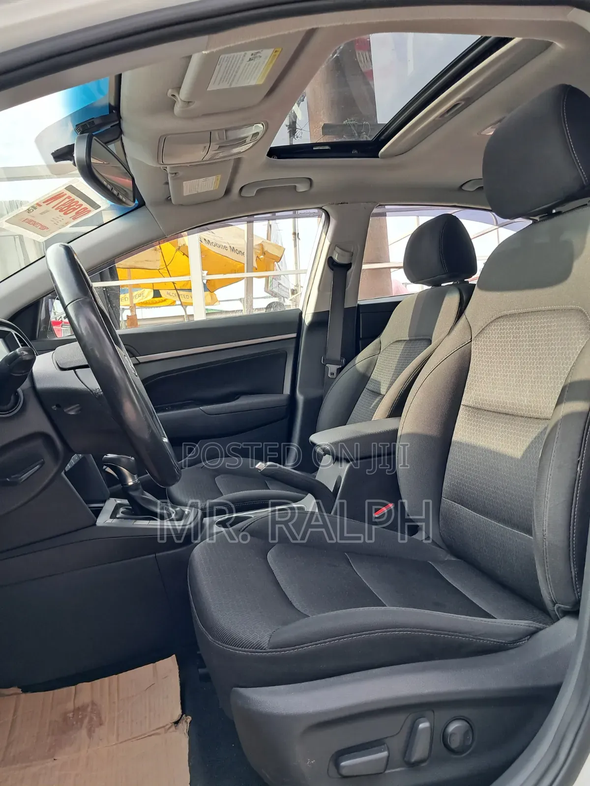 Hyundai Elantra Limited Sedan FWD (2.0L 4cyl 6A) 2017 White