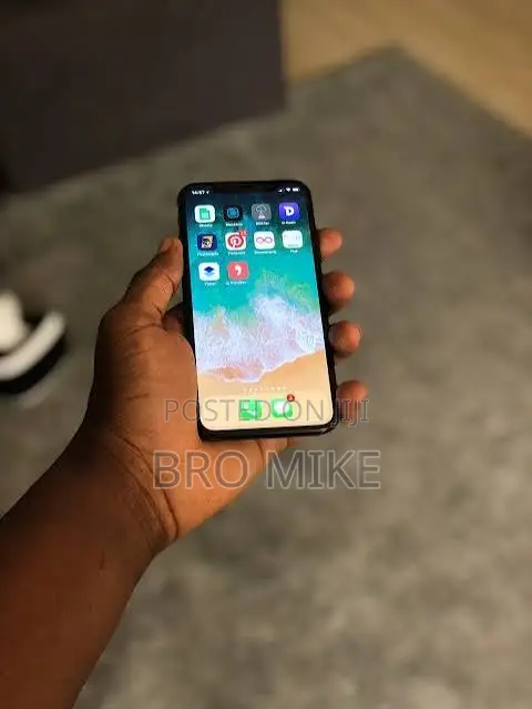 Apple iPhone X 256 GB White