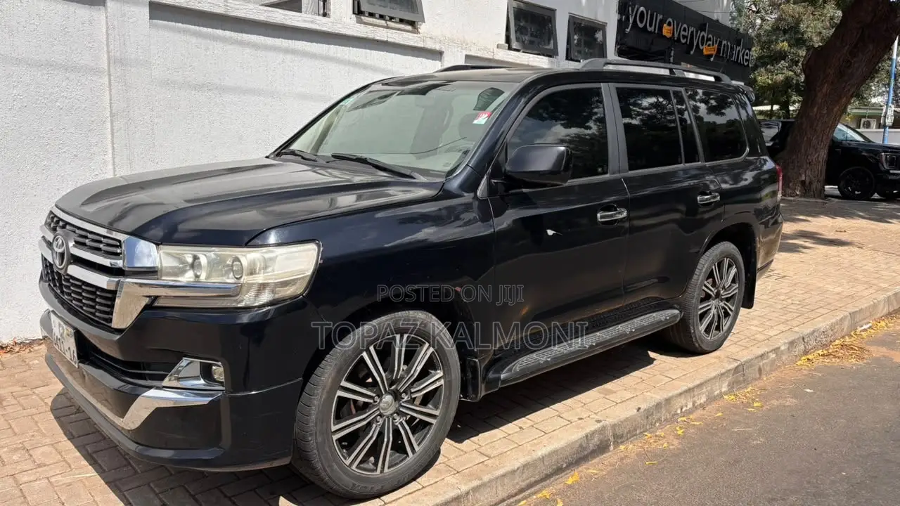Toyota Land Cruiser 2015 Black