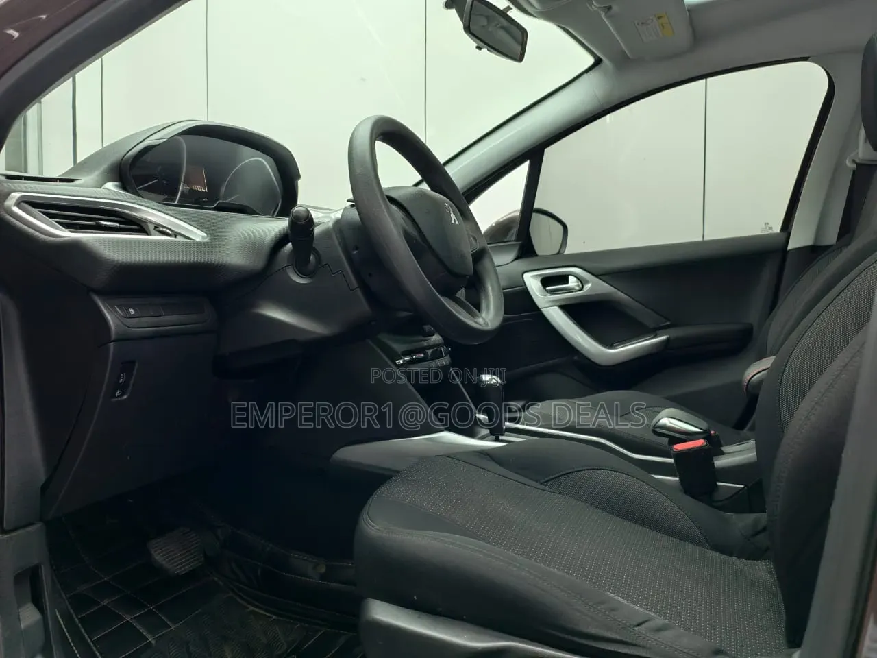 Peugeot 2008 1.6 BlueHD (75 Hp) 2016 Brown