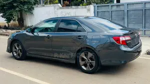 Toyota Camry SE 4dr Sedan (2.5L 4cyl 6A) 2014 Matt Black
