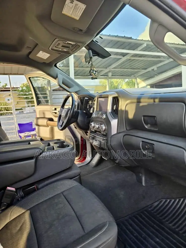 GMC Sierra 2019 Pink