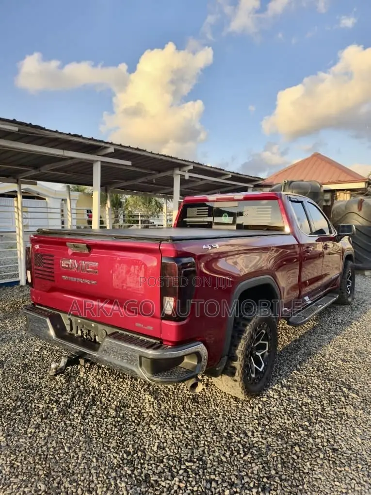 GMC Sierra 2019 Pink