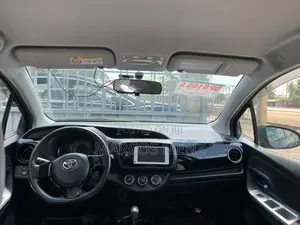 Toyota Vitz 2016 Brown