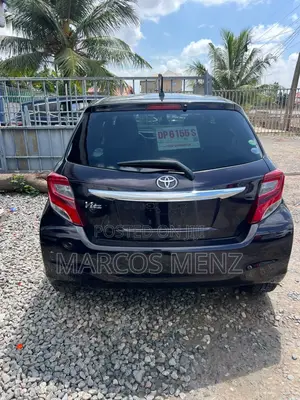 Toyota Vitz 2016 Brown