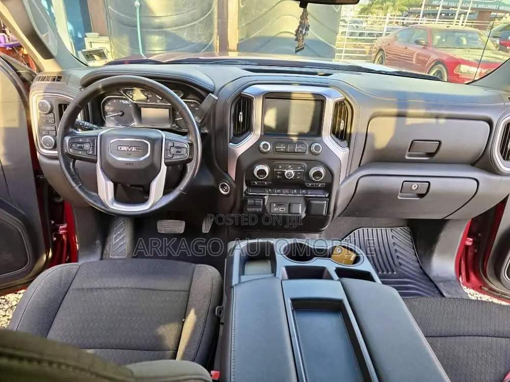 GMC Sierra 2019 Pink