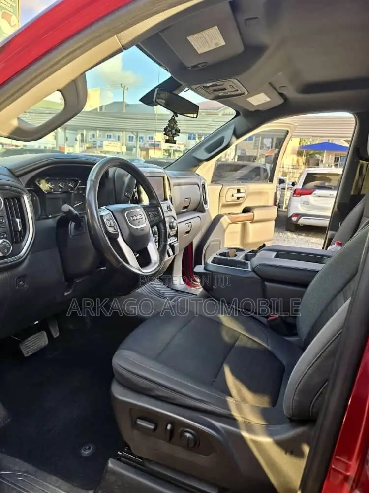 GMC Sierra 2019 Pink