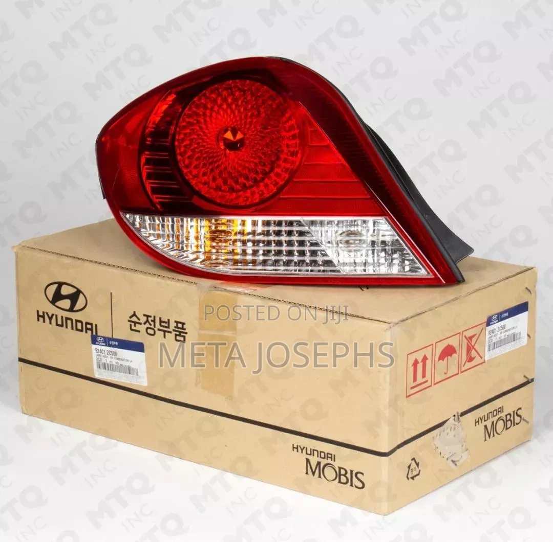 Clean/Neat Home Used 2005-2006 Hyundai Tiburon/Tuscani Taillight Pair