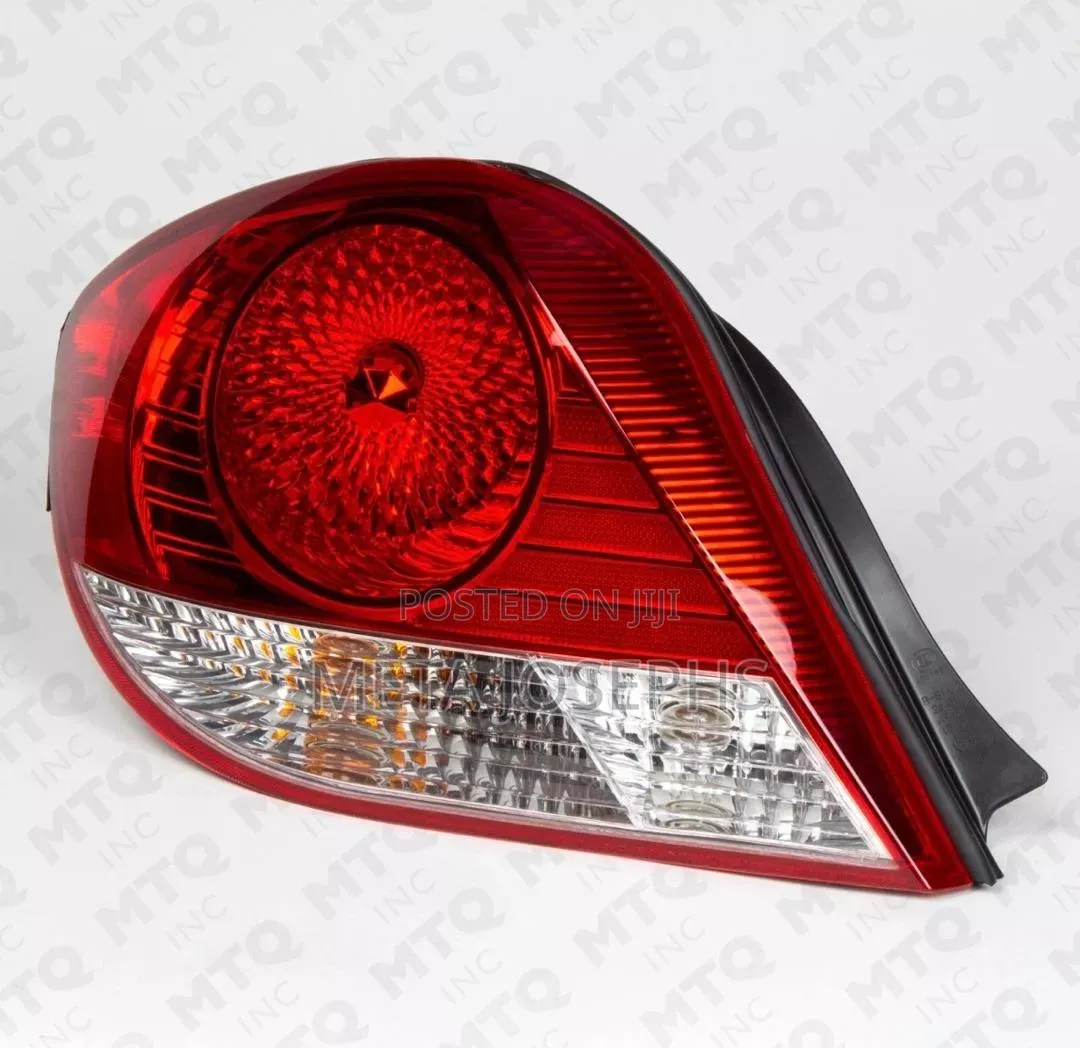Clean/Neat Home Used 2005-2006 Hyundai Tiburon/Tuscani Taillight Pair