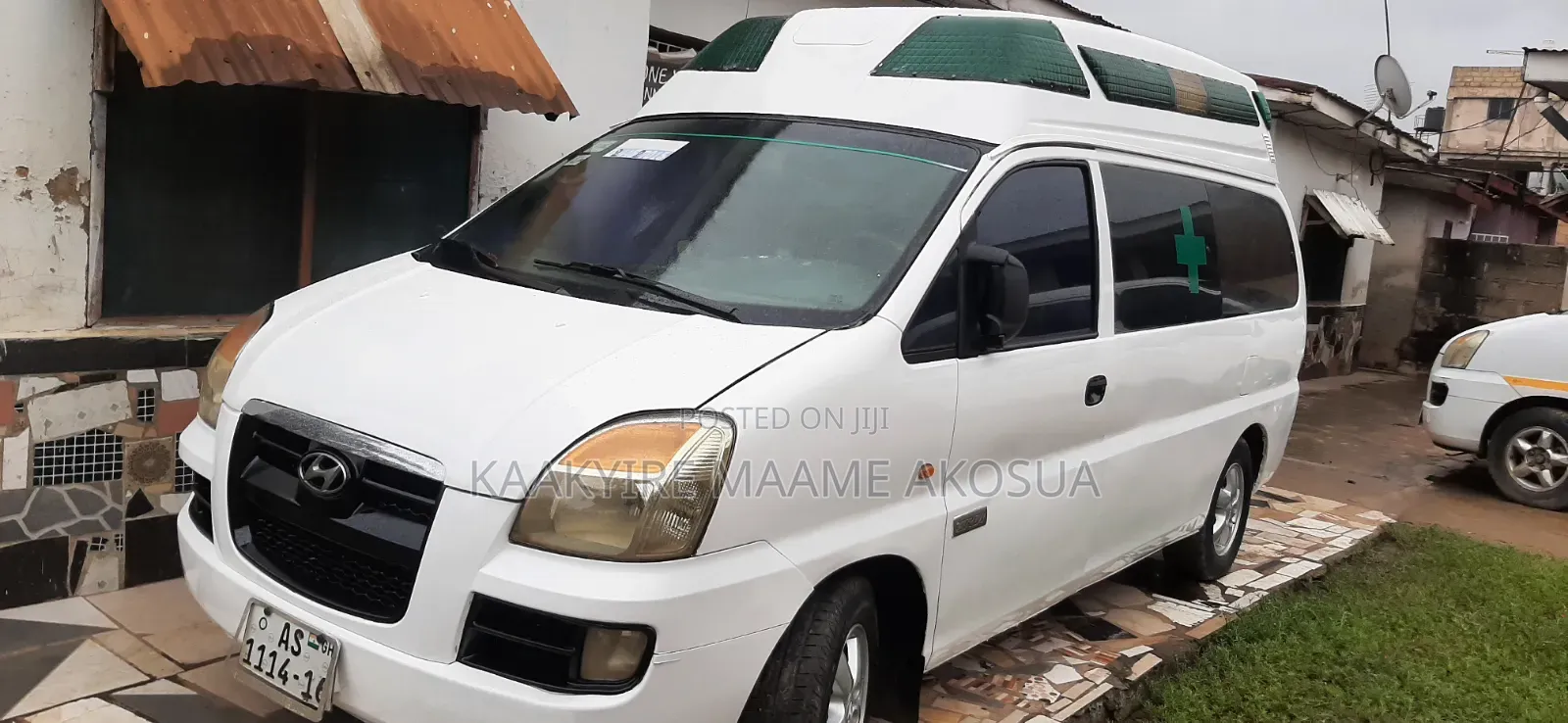 Hyundai H-100 2004 White