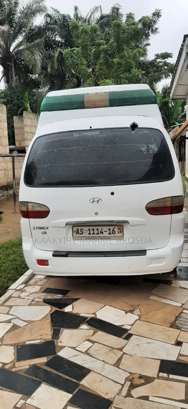 Hyundai H-100 2004 White