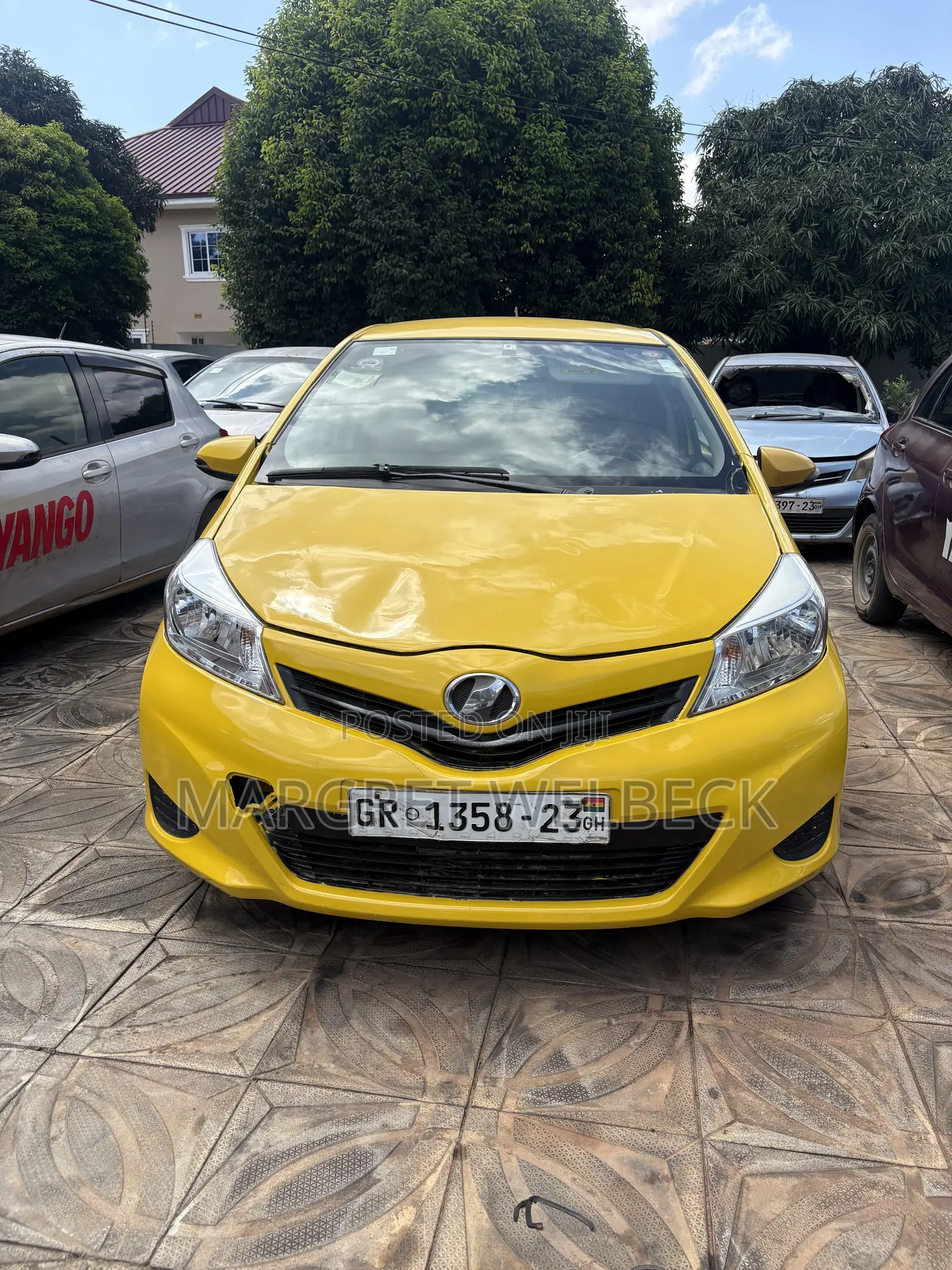 Toyota Vitz 1.5 FWD 3dr 2012 Yellow