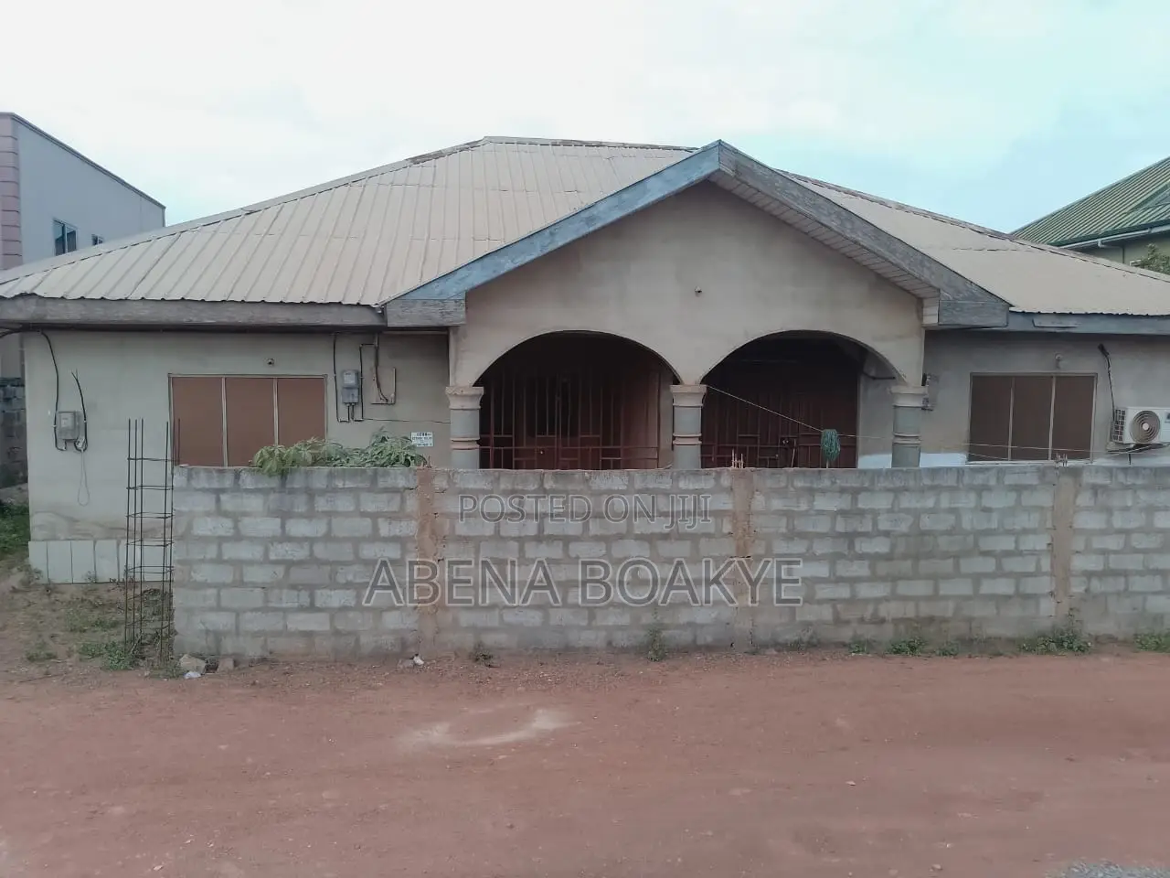 4bdrm Apartment in Ghana Flag for sale