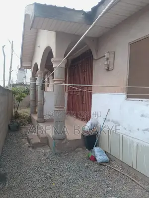 4bdrm Apartment in Ghana Flag for sale