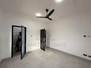 2bdrm Apartment in Nanakrom, Ashaley Botwe for rent