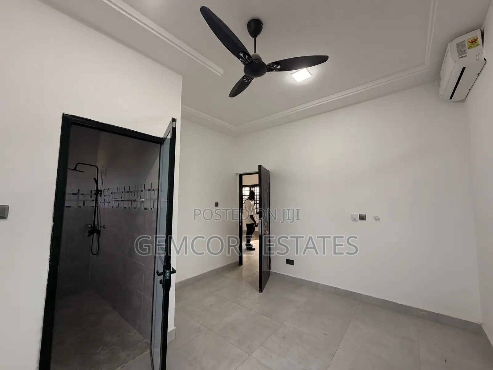2bdrm Apartment in Nanakrom, Ashaley Botwe for rent