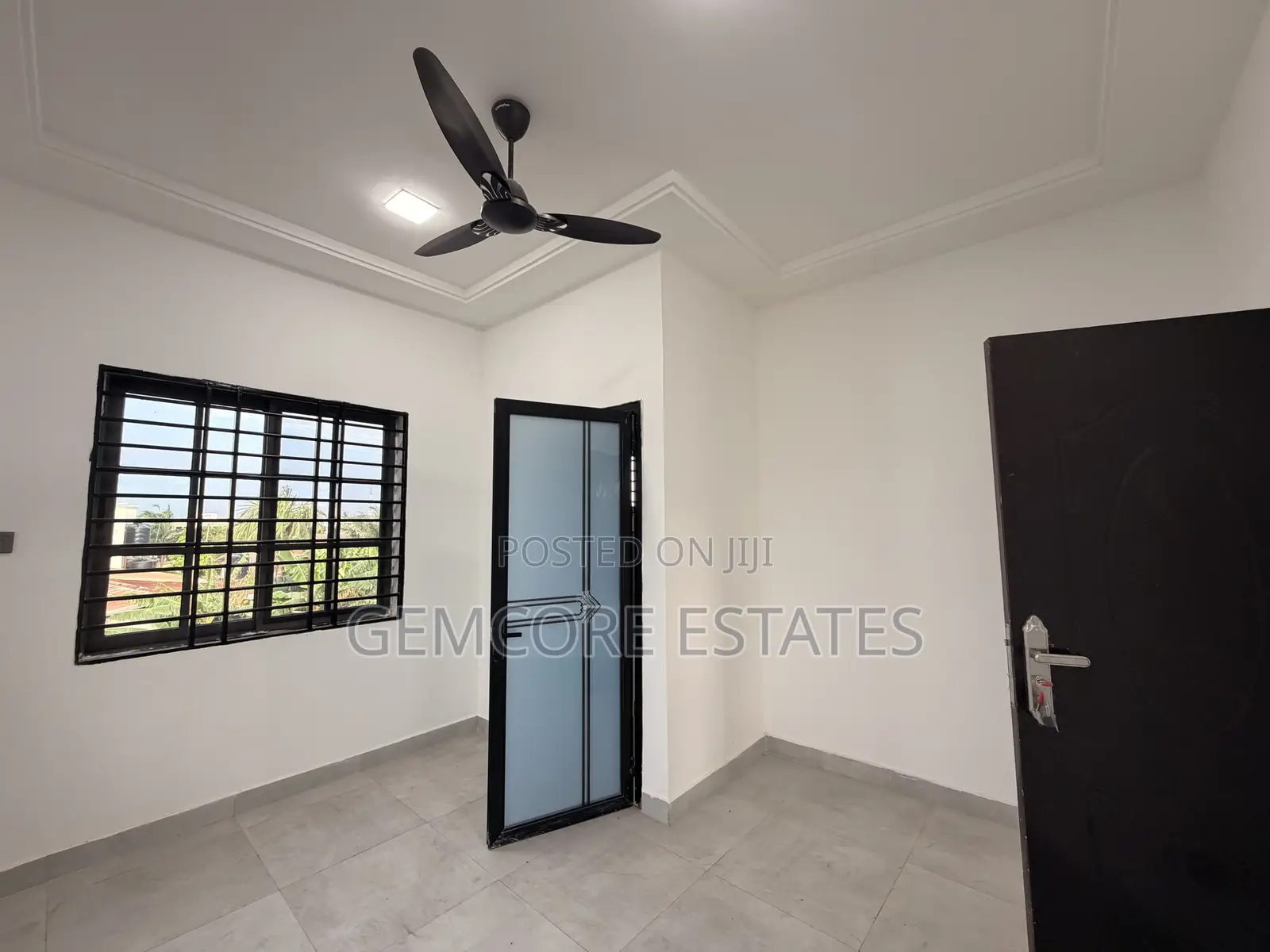 2bdrm Apartment in Nanakrom, Ashaley Botwe for rent