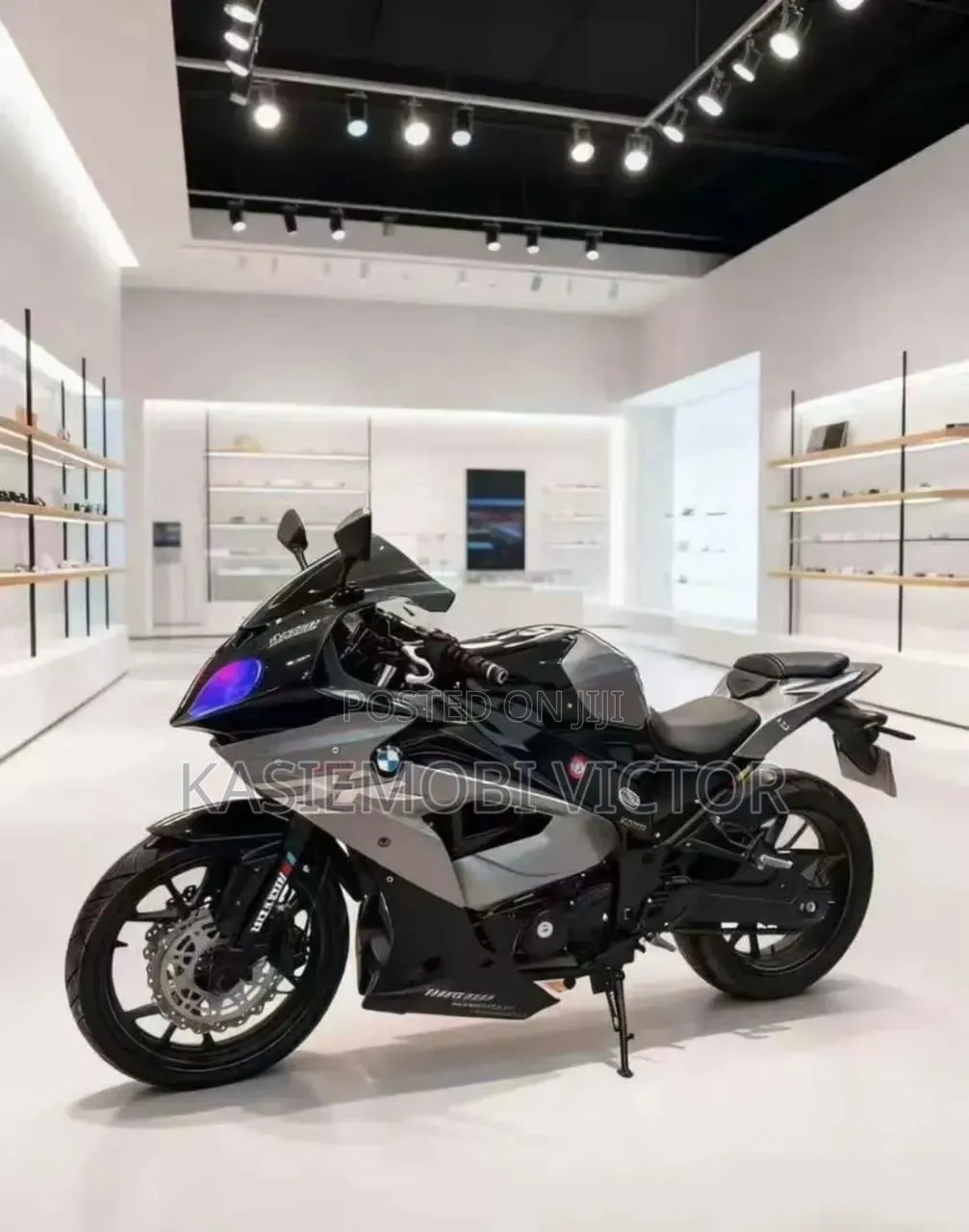 BMW Sport 2020 Gray