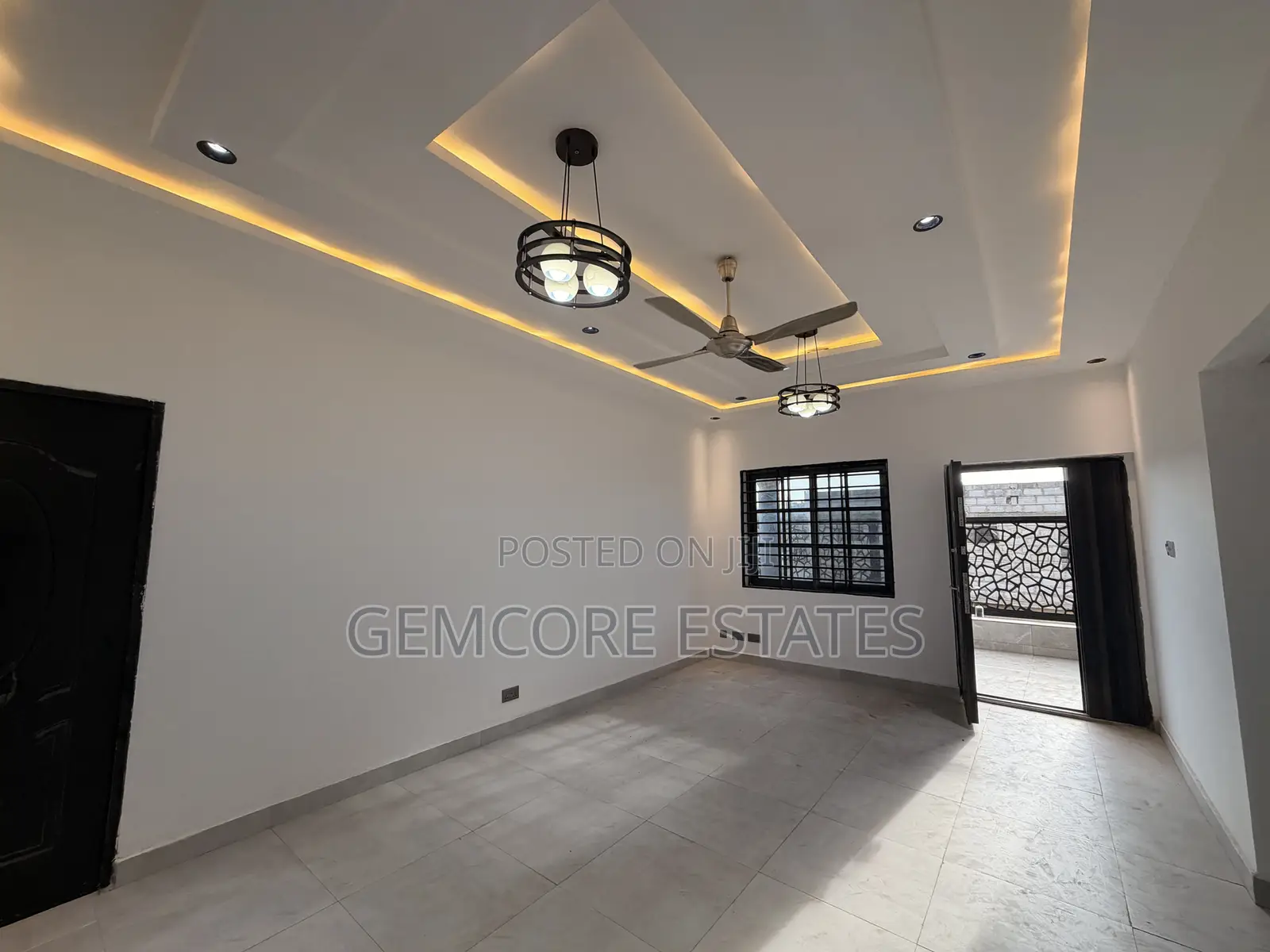 2bdrm Apartment in Nanakrom, Ashaley Botwe for rent
