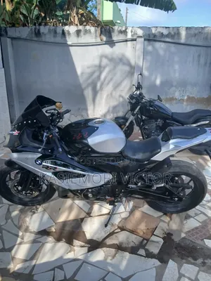BMW Sport 2020 Gray