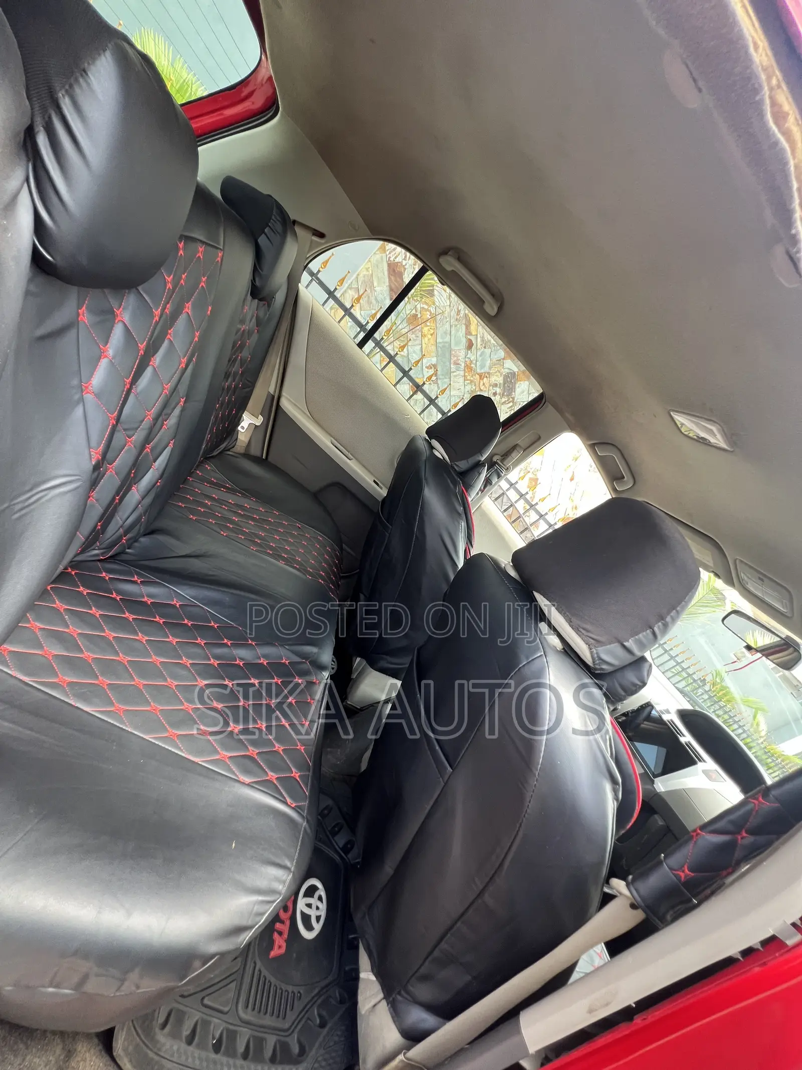 Toyota Vitz 1.3 AWD 3dr 2010 Red