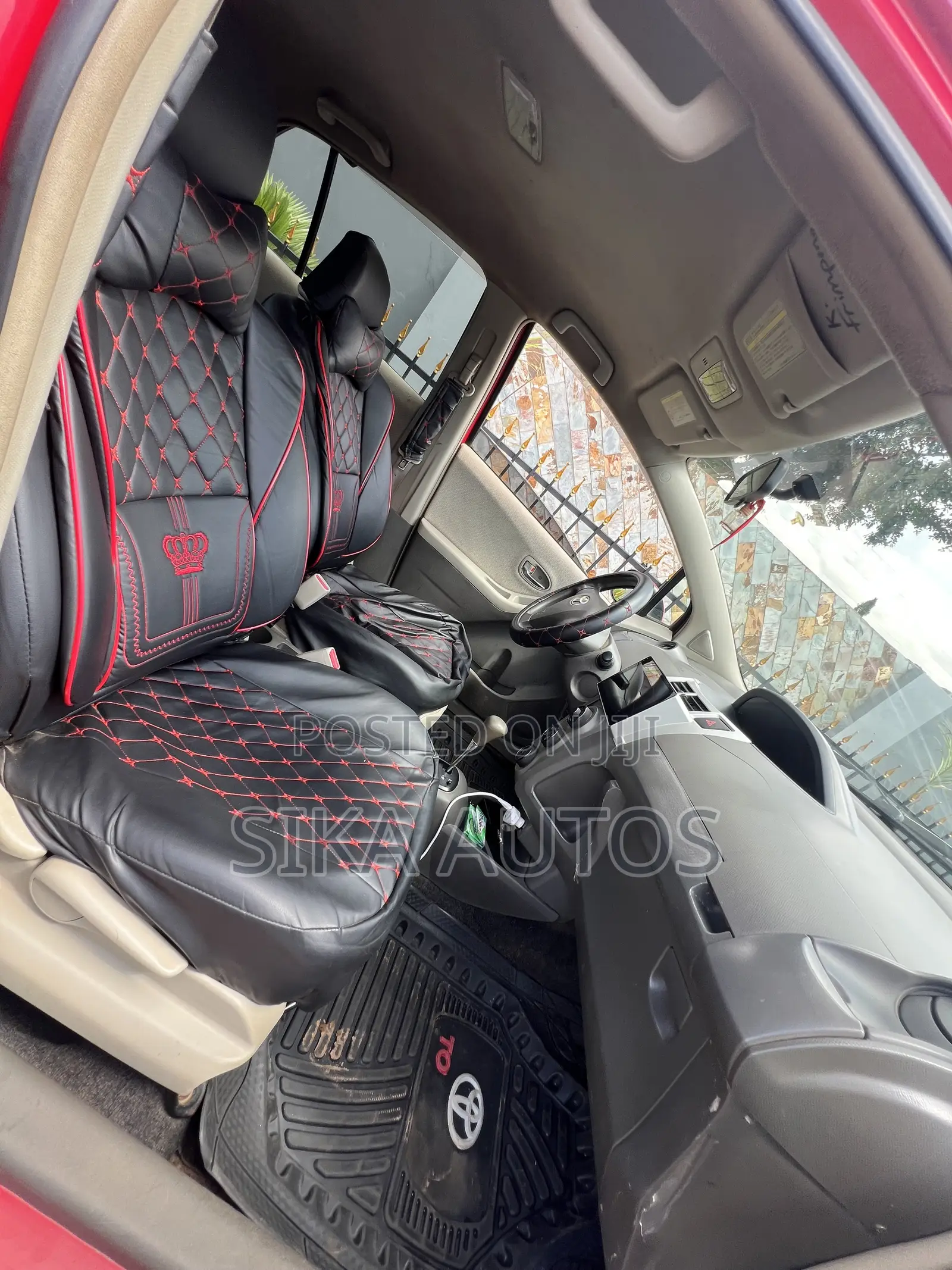 Toyota Vitz 1.3 AWD 3dr 2010 Red