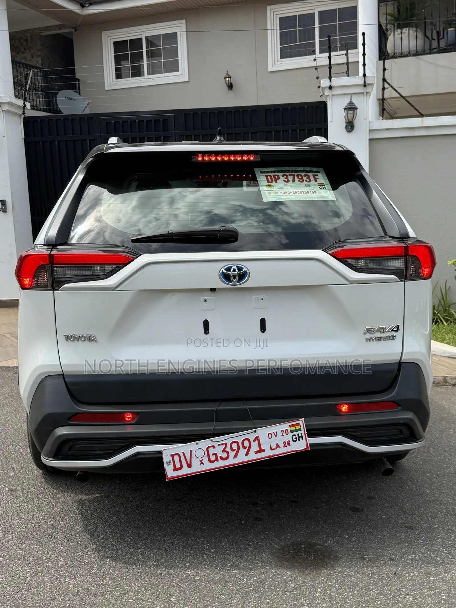 Toyota RAV4 XLE Premium AWD 2020 White
