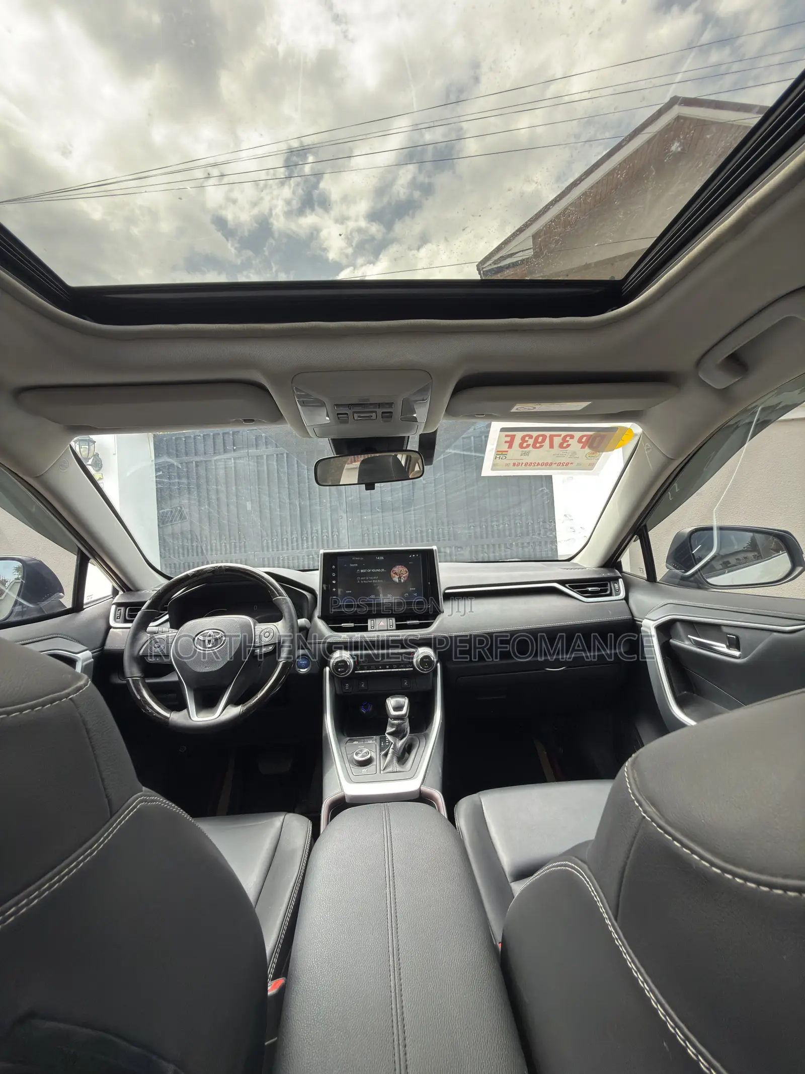 Toyota RAV4 XLE Premium AWD 2020 White