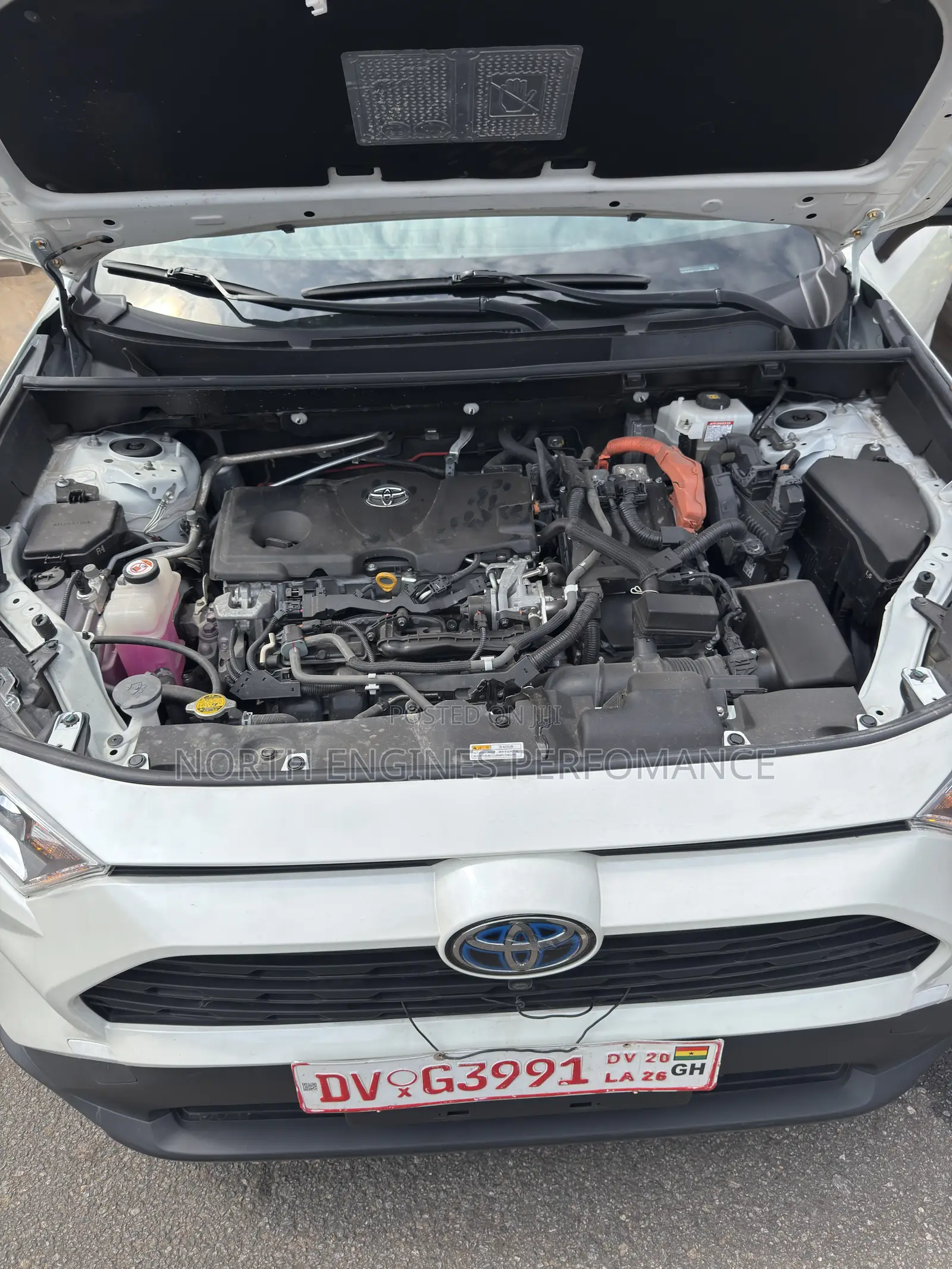 Toyota RAV4 XLE Premium AWD 2020 White
