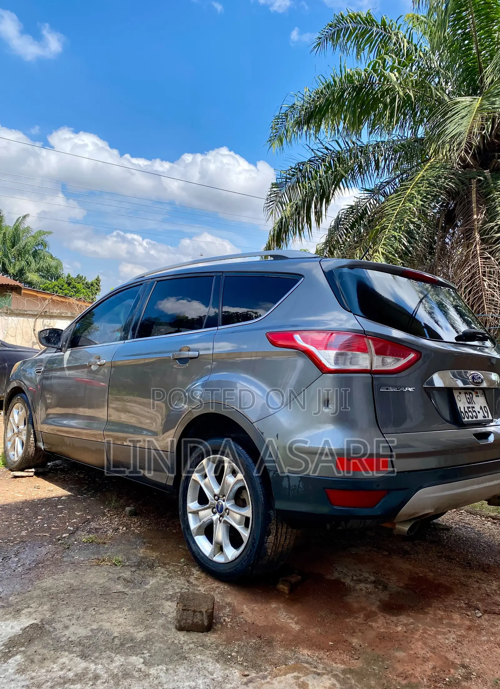 Ford Escape Titanium 4dr SUV (1.6L 4cyl Turbo 6A) 2014 Gray