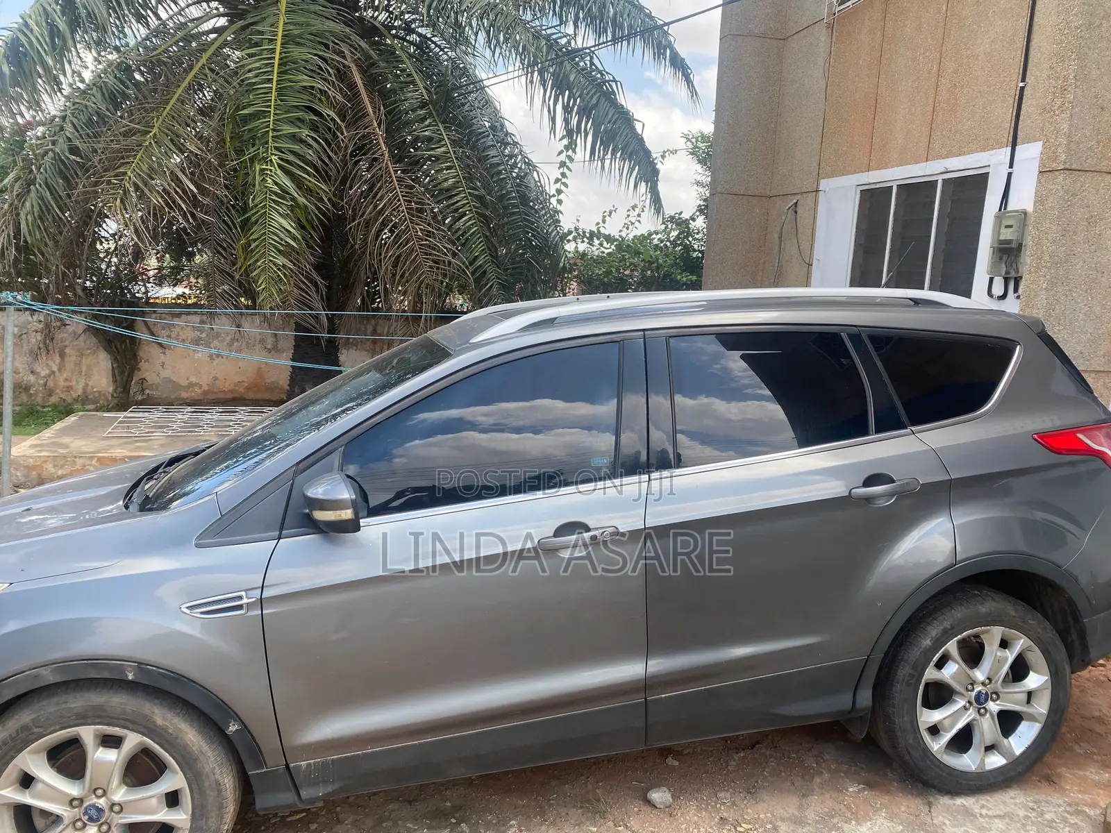Ford Escape Titanium 4dr SUV (1.6L 4cyl Turbo 6A) 2014 Gray