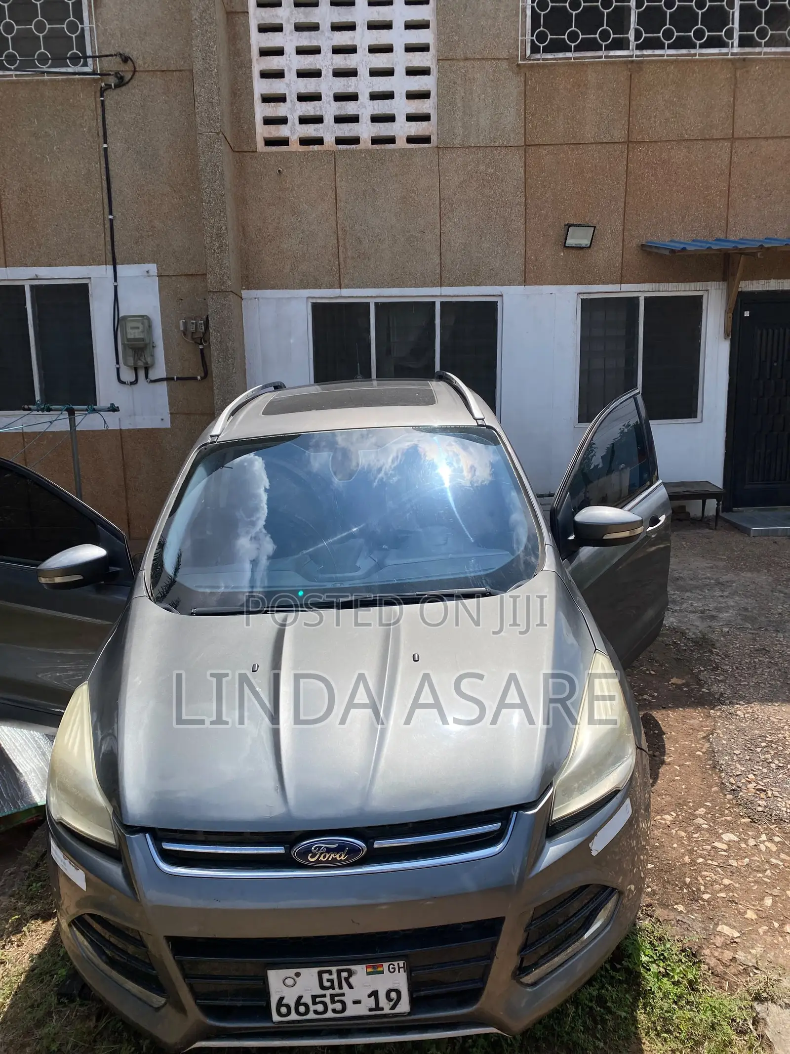 Ford Escape Titanium 4dr SUV (1.6L 4cyl Turbo 6A) 2014 Gray