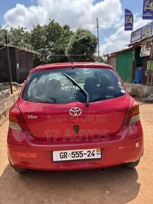 Toyota Vitz 1.0 FWD 3dr 2010 Red