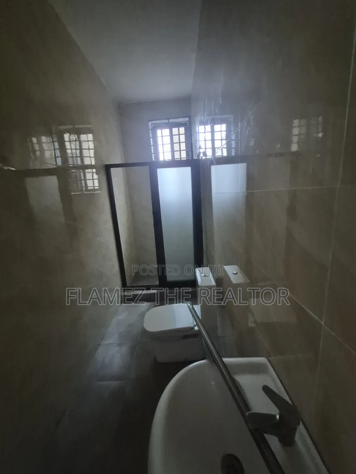 3bdrm Duplex in Acp Estate Area, Kwabenya for sale