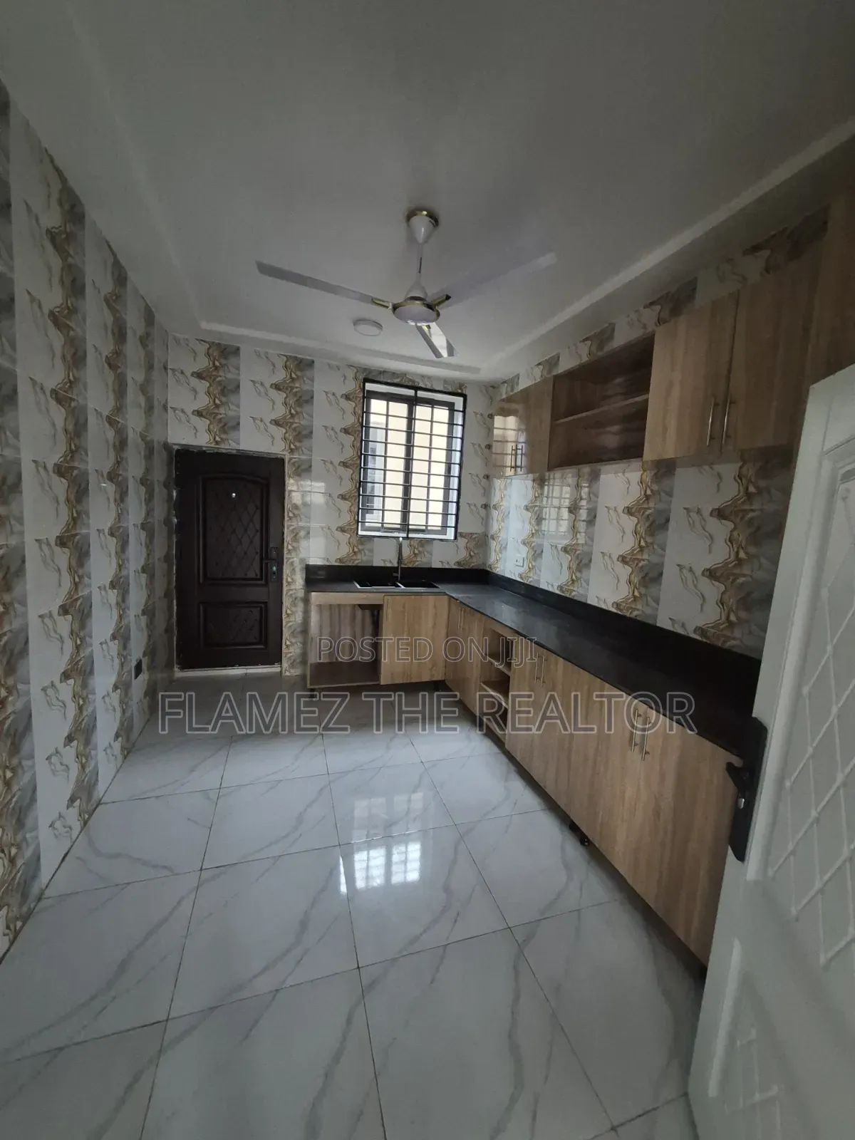 3bdrm Duplex in Acp Estate Area, Kwabenya for sale