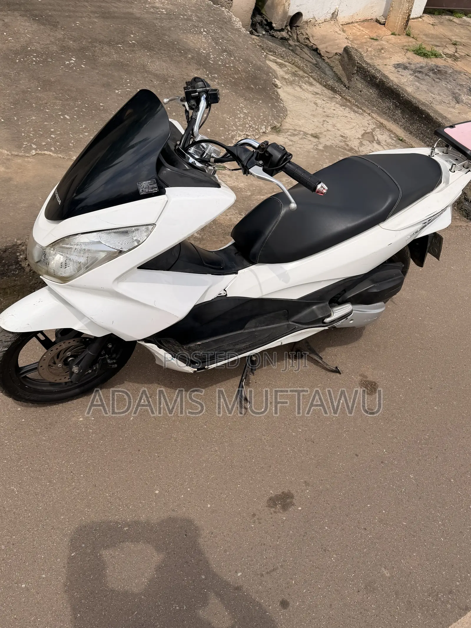 Honda 2022 White