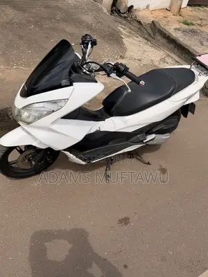 Honda 2022 White