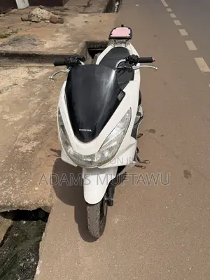Honda 2022 White
