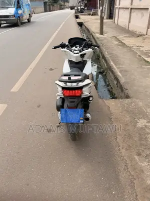 Honda 2022 White