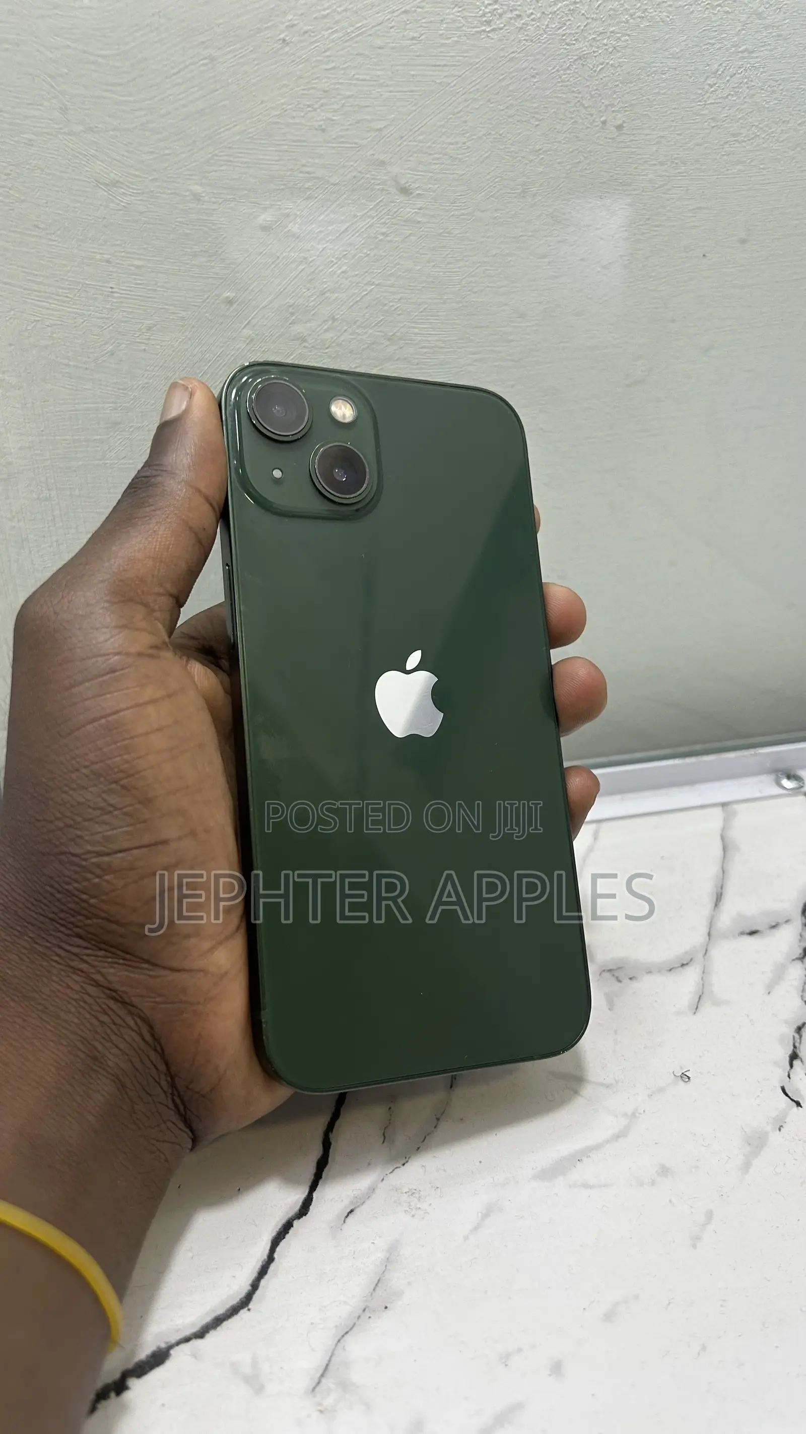 Apple iPhone 13 128 GB Green