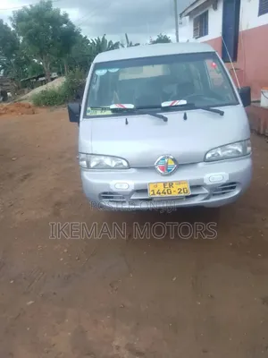 Hyundai H-100 2003 Silver