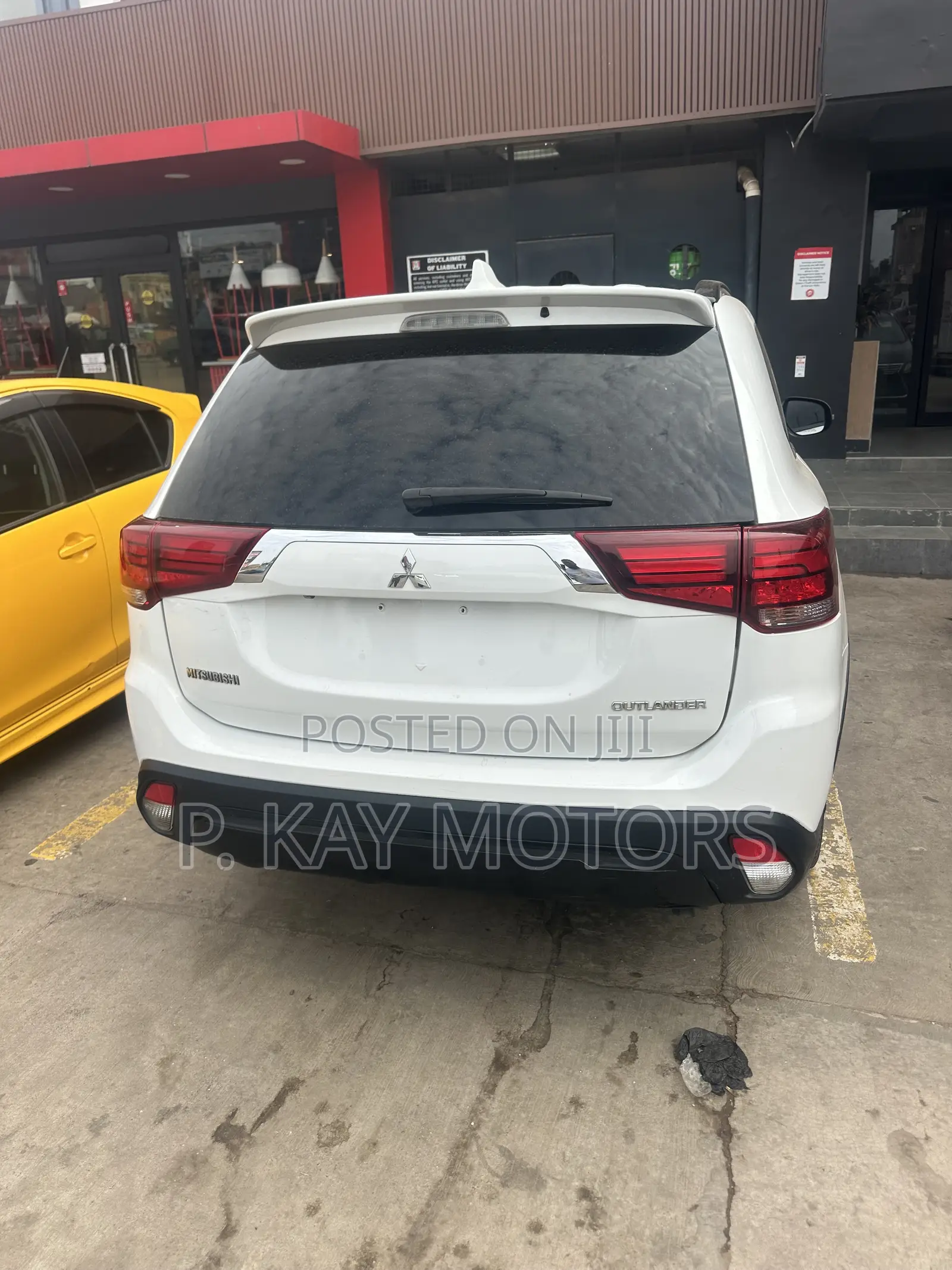 Mitsubishi Outlander SE FWD 2017 White