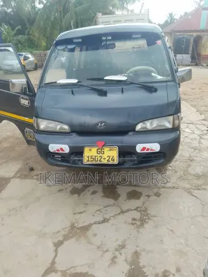 Hyundai H-100 2004 Black
