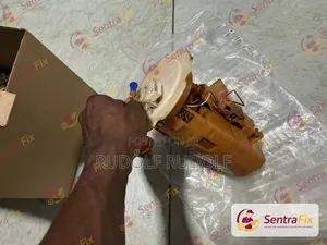 Nissan Sentra/Sunny/Almera Fuel Pump Assembly