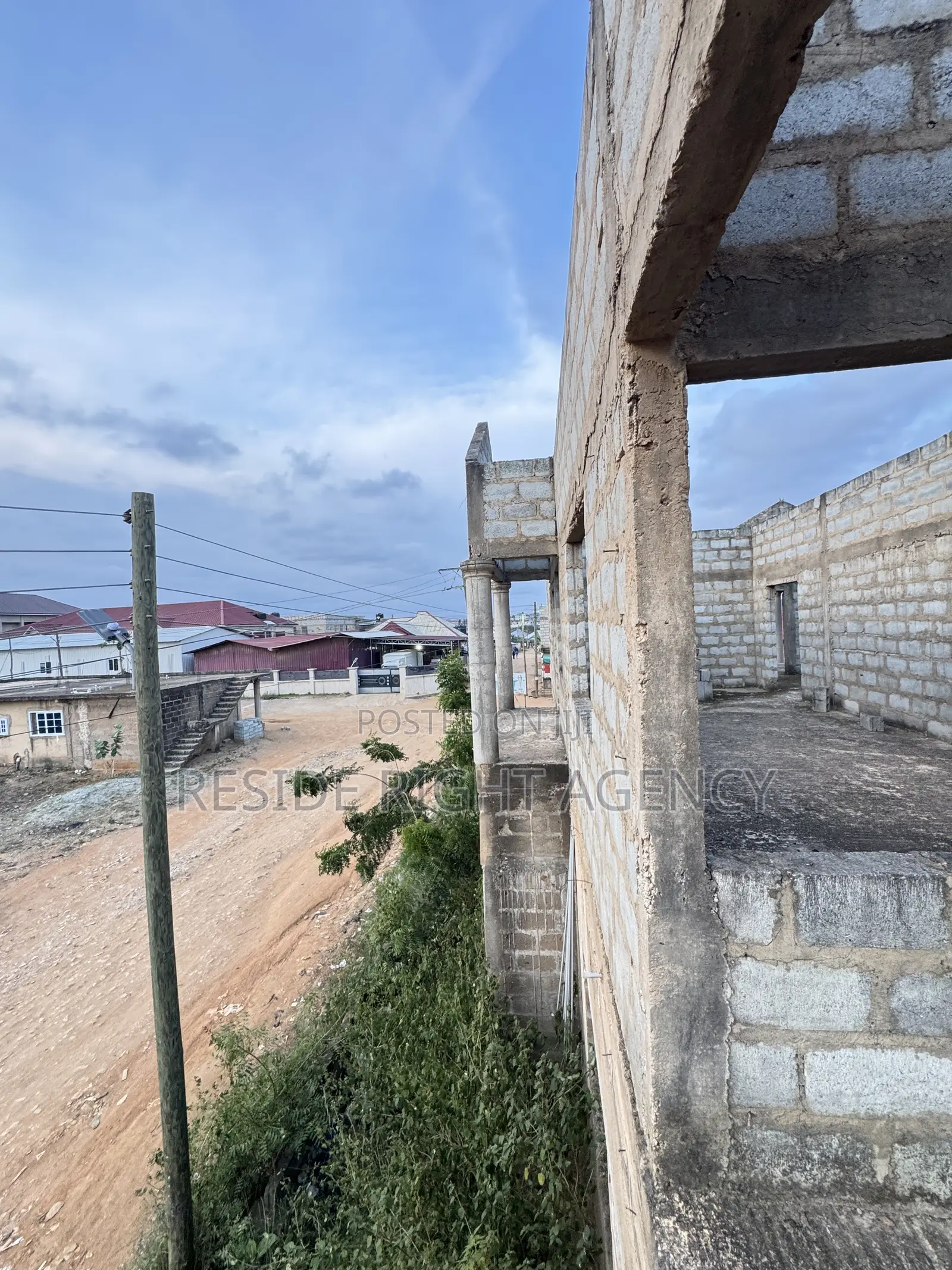 5bdrm House in Resideright, Pokuase for sale