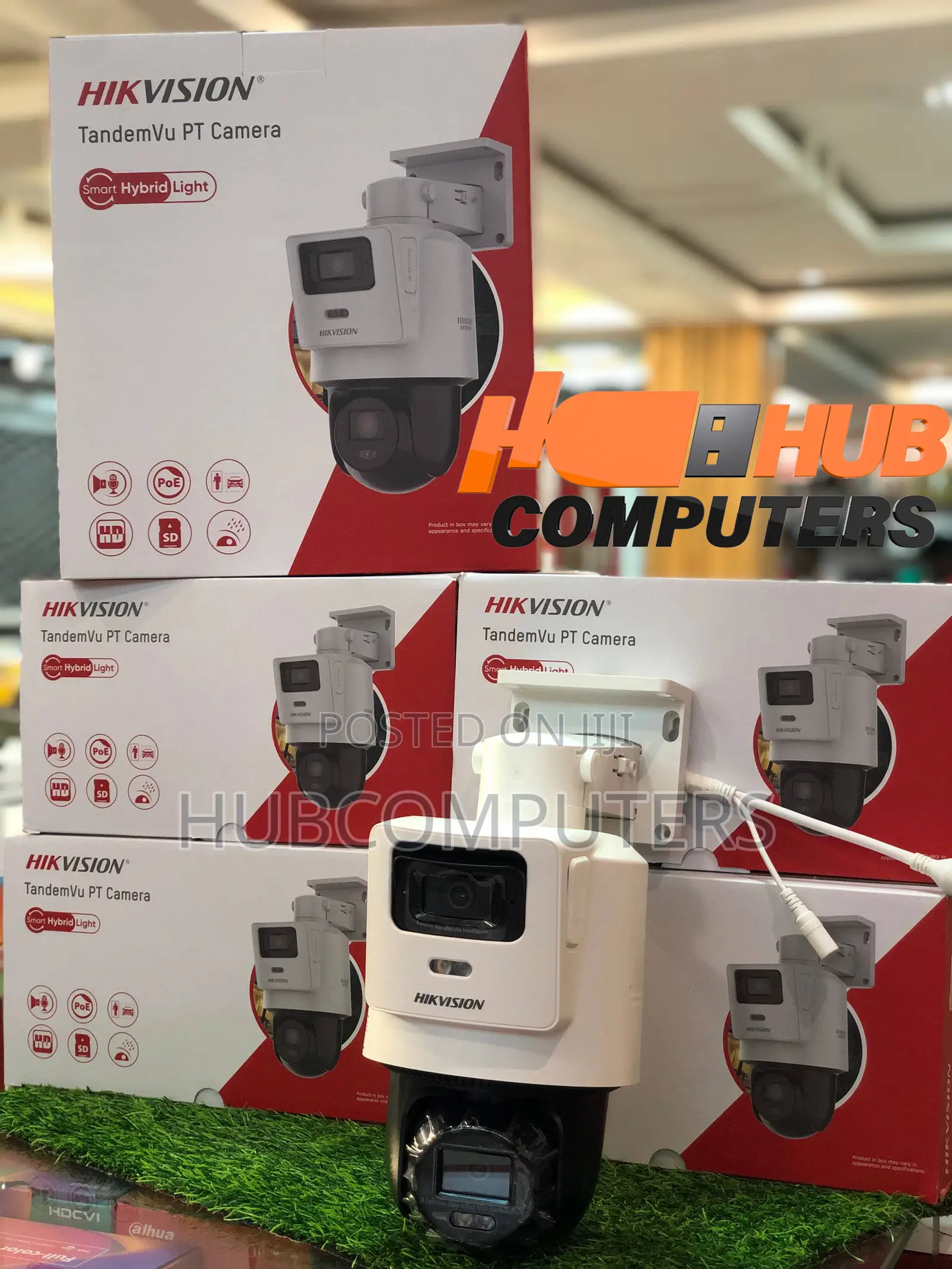 Hikvision DS-2SE2C400MWG-E/14 TandemVu 4MP+4MP Dual Lens PoE PT Camera