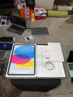 New Apple iPad (2025) 128 GB Blue