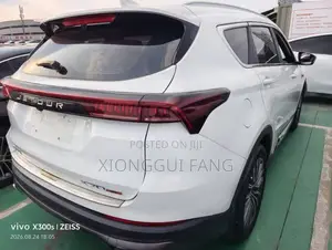 Jetour X70 2023 White